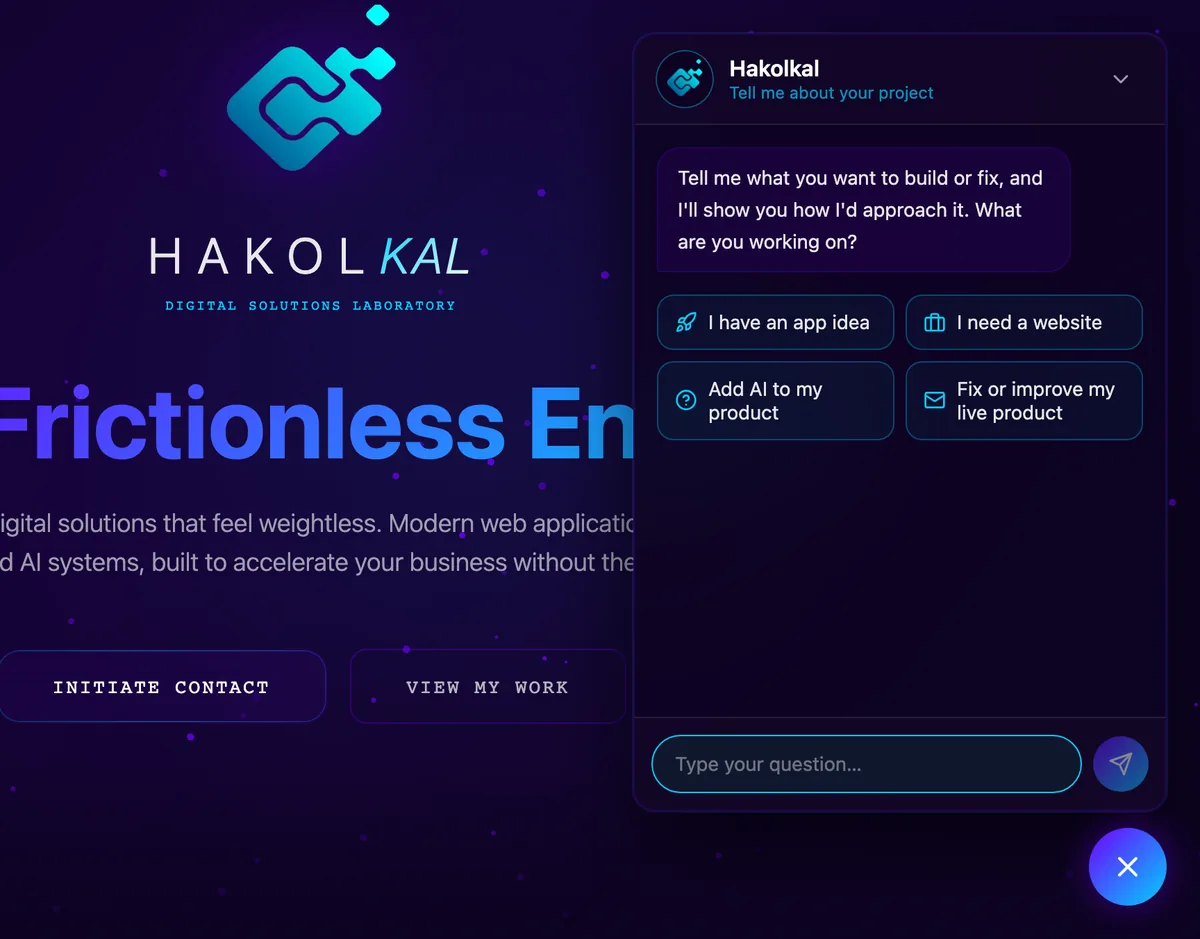The Hakolkal chat open on the home page, with its welcome message and four suggested starting points
